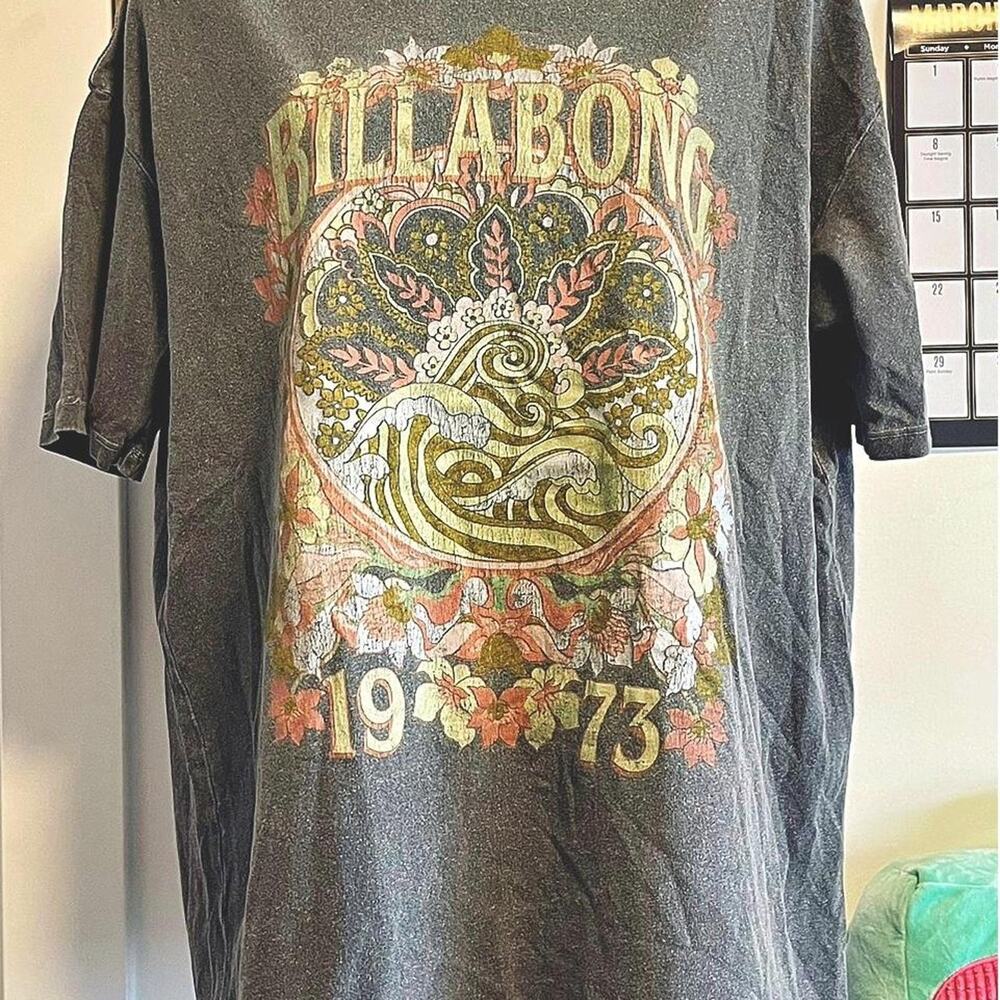 Billabong grey surf tee size